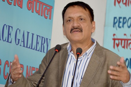 कांग्रेस प्रबक्ताको जिम्मेवारी डा.महतलाई
